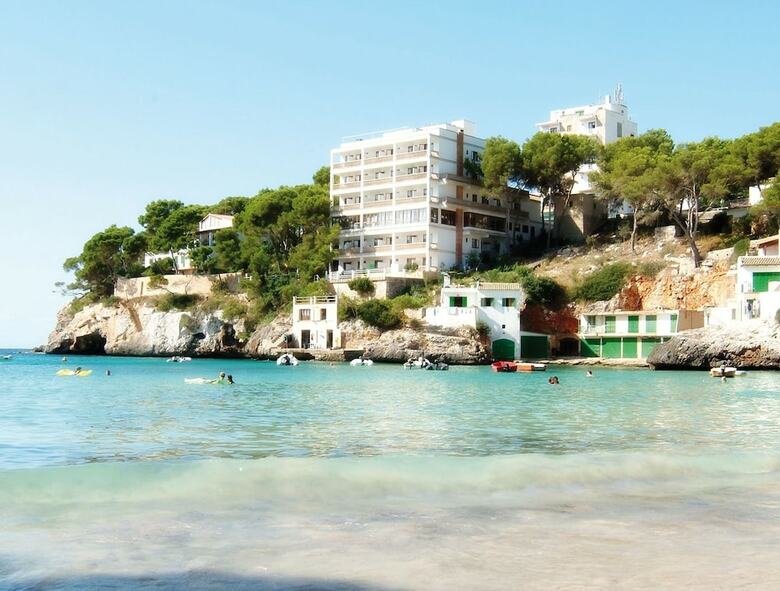 Pinos Playa Hotel
