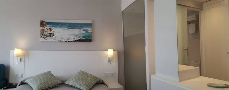 Pinos Playa Hotel