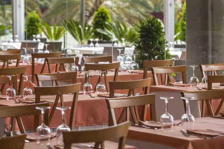 Aparthotel Costa Encantada