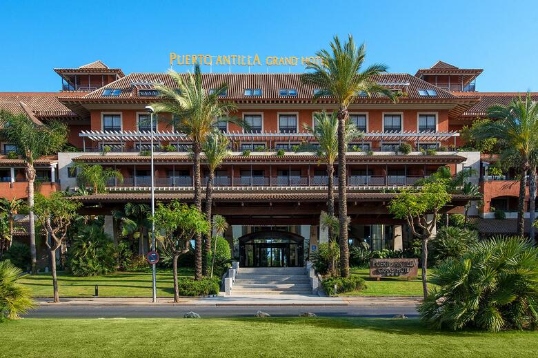 Puerto Antilla Grand Hotel