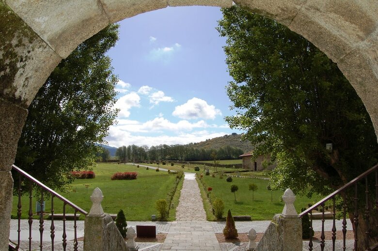 Hotel Iz�n Puerta de Gredos