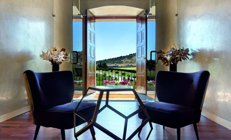 Hotel Iz�n Puerta de Gredos