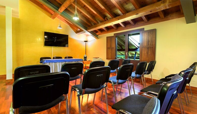 Hotel Iz�n Puerta de Gredos