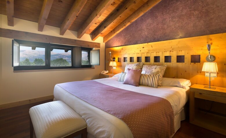 Hotel Iz�n Puerta de Gredos