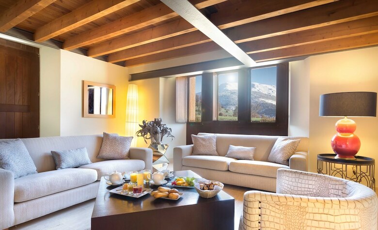 Hotel Iz�n Puerta de Gredos