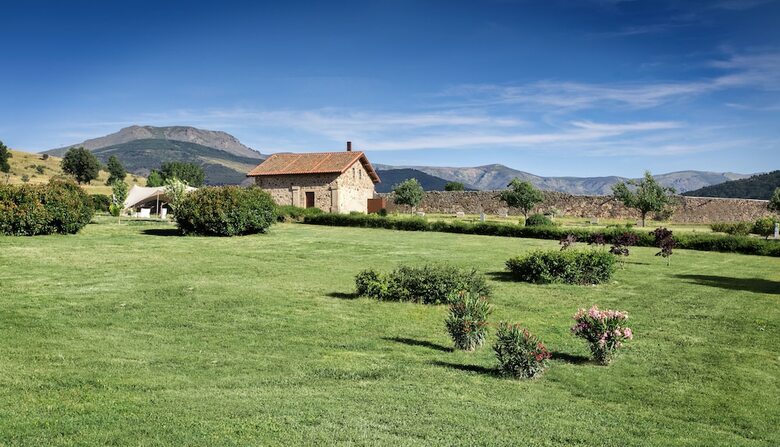 Hotel Iz�n Puerta de Gredos