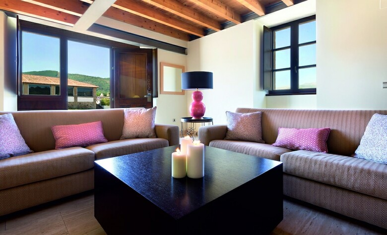 Hotel Iz�n Puerta de Gredos