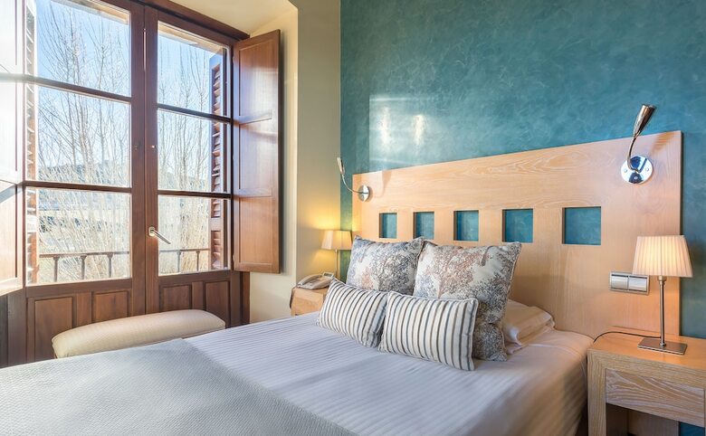Hotel Iz�n Puerta de Gredos