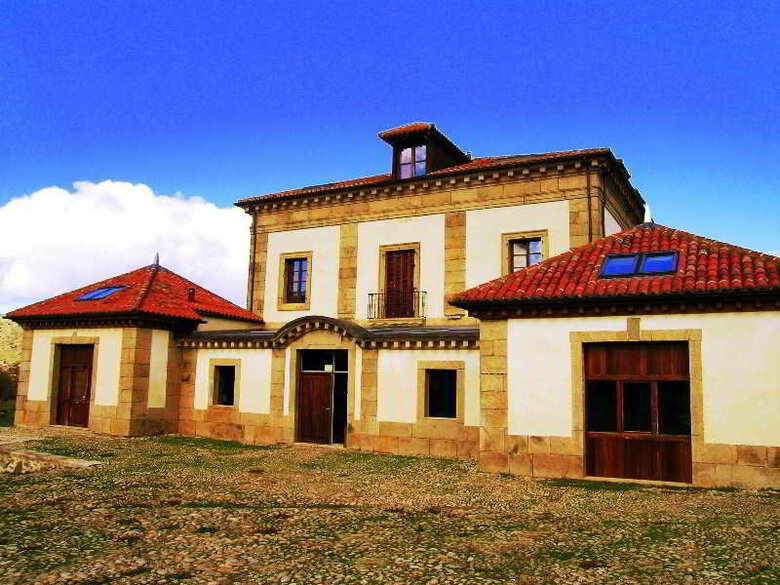 Hotel Iz�n Puerta de Gredos