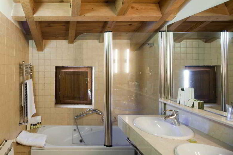 Hotel Iz�n Puerta de Gredos