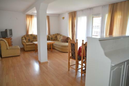 Guest House Dora