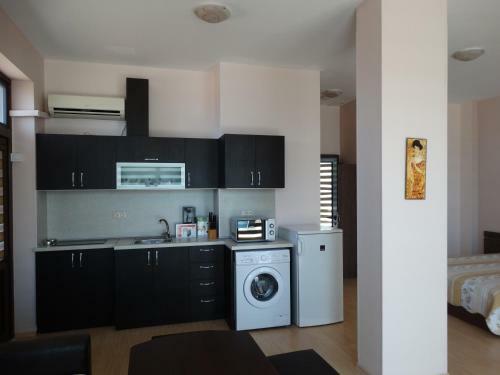 Aparthotel Chateau Del Marina Apart Complex