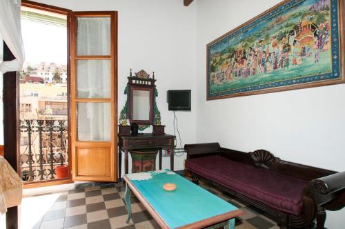 Hostal Casa De Hu�spedes Vara De Rey