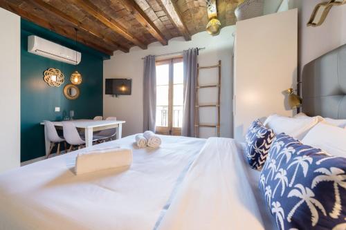 Apartamento En Ferran By The Streets