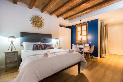 Apartamento En Ferran By The Streets