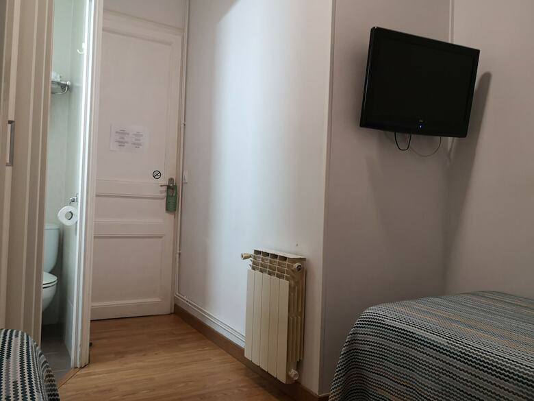 Hostal Lesseps