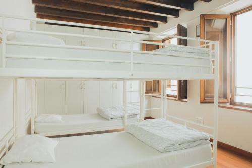 Albergue Granada Inn Backpackers