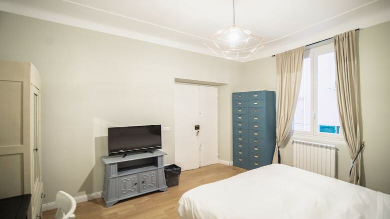 Hostal La Piazzetta Rooms