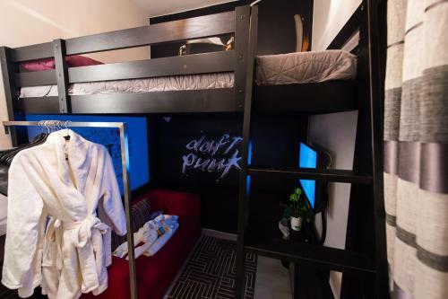 Hostal Backstage Boutique Townhouse