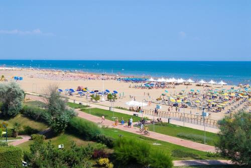 Apartamento Holiday Home In Bibione 24390