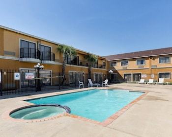 Hotel Quality Inn & Suites