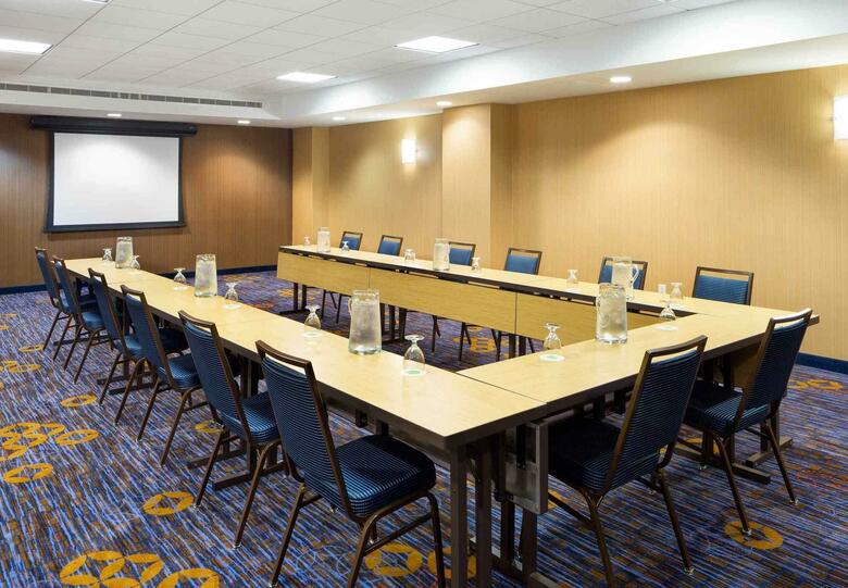 Hotel Courtyard By Marriott Houston By The Galleria
