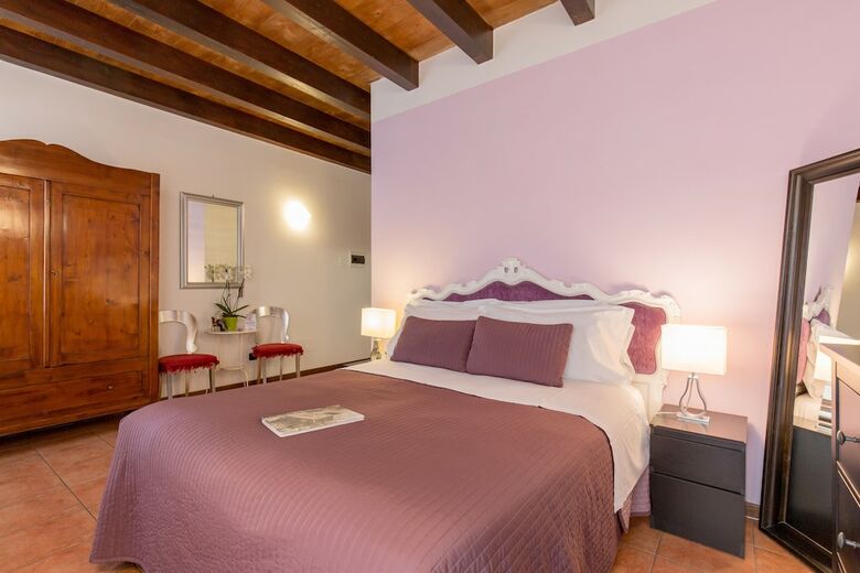 Bed & Breakfast Veronetta House
