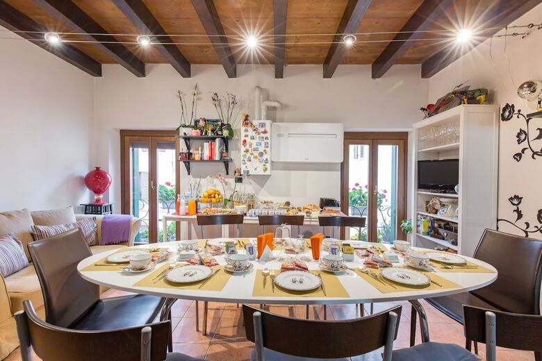 Bed & Breakfast Veronetta House