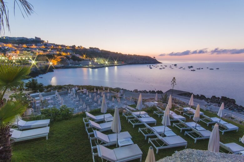 La Roccia Hotel