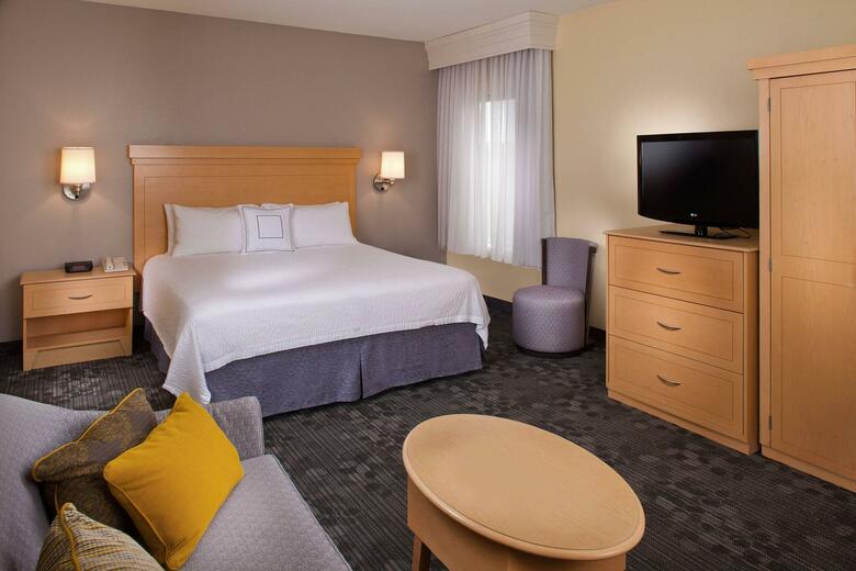 Hotel Courtyard By Marriott