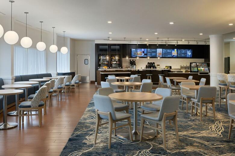 Hotel Courtyard By Marriott
