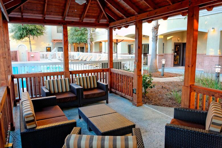Hotel Courtyard By Marriott