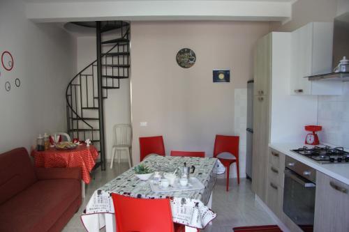 Cialoma Home Holiday