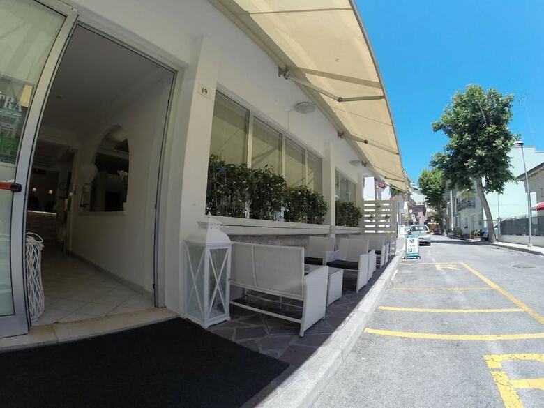 Hotel Astra