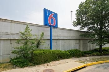Hotel Motel 6 Washington Dc Sw-springfield