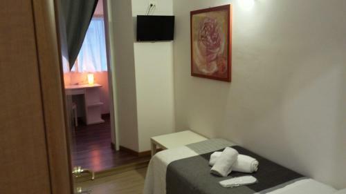 Hostal Villa Borghese Guest House