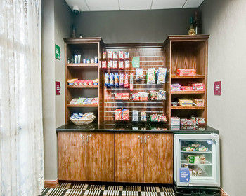 Hotel *hawthorn Suites*