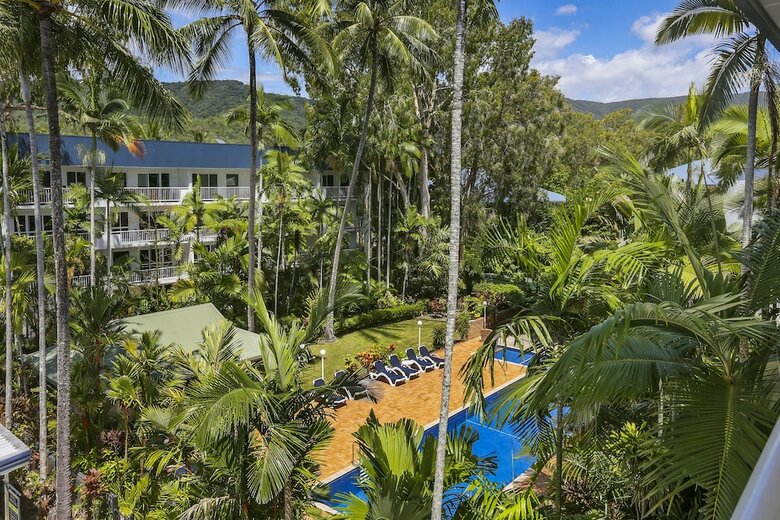 Hotel Agincourt Beachfront Apartments