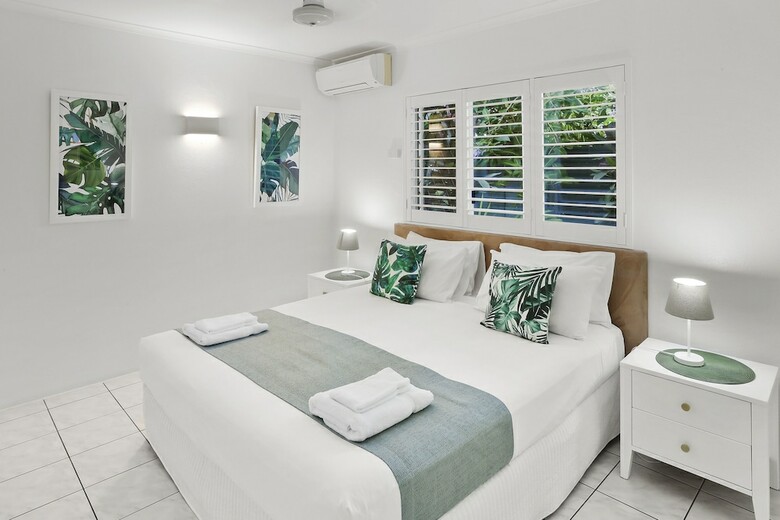 Hotel Agincourt Beachfront Apartments