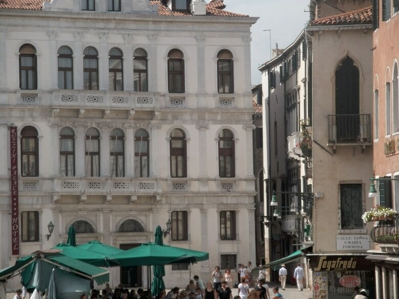 Hostal Sweet Venice