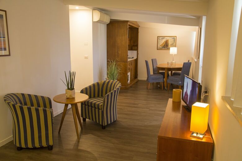 Hotel Mon Cheri