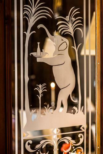 Hotel Elephant