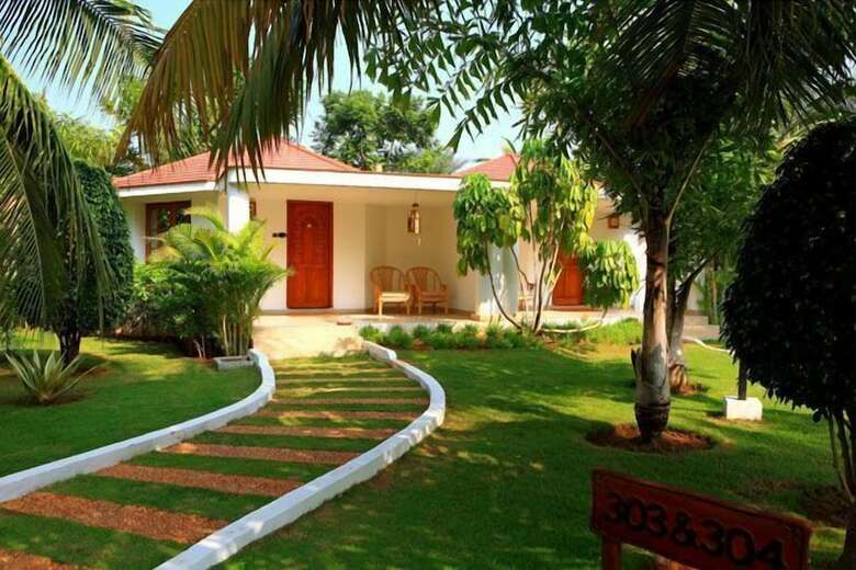 Hotel Chariot Beach Resort