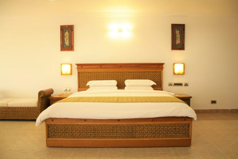 Hotel Chariot Beach Resort