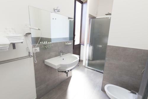 Hostal Etna Suite Group