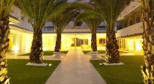Altamarea Residence & Family Hotel