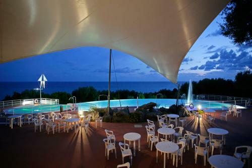 Hotel Happy Village
