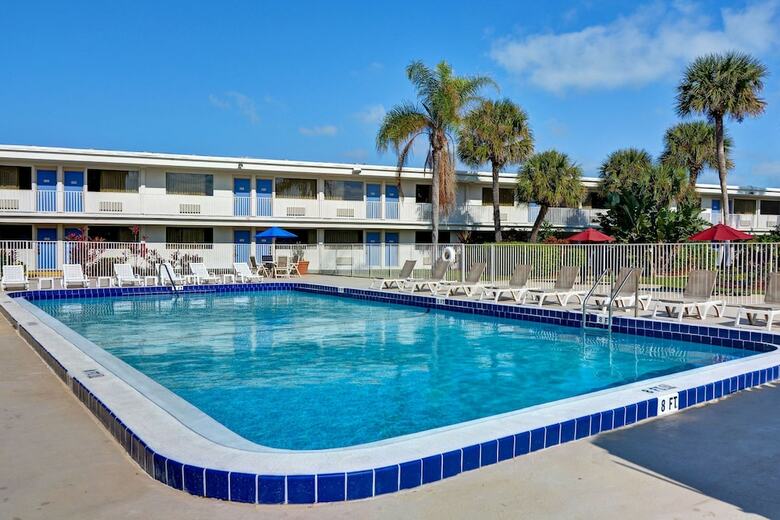 Hotel Motel 6 Cocoa Beach