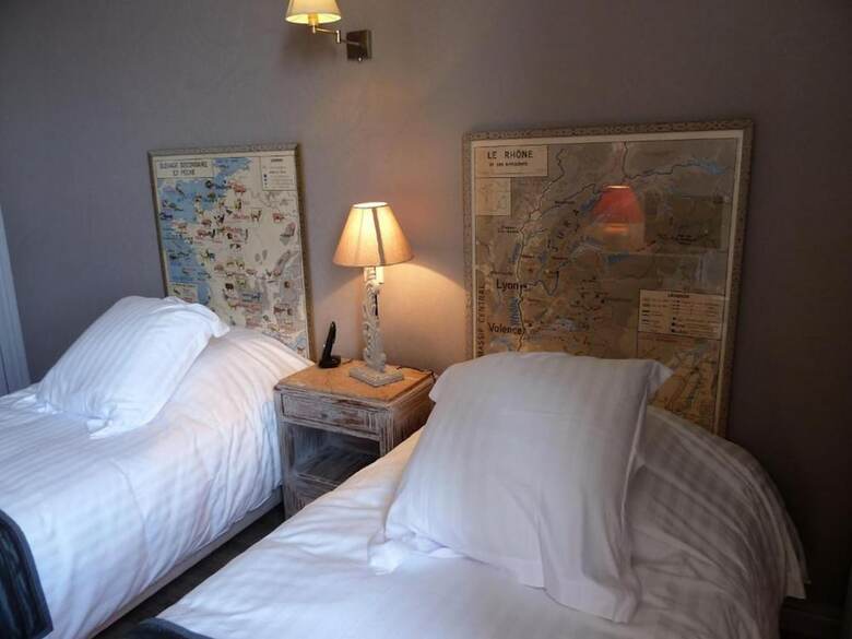Hotel Souvenirs De Familles