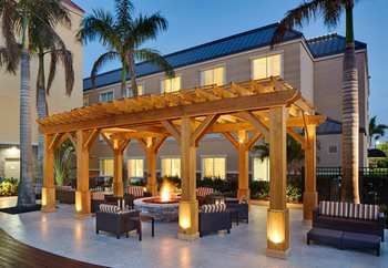 Hotel Comfort Suites